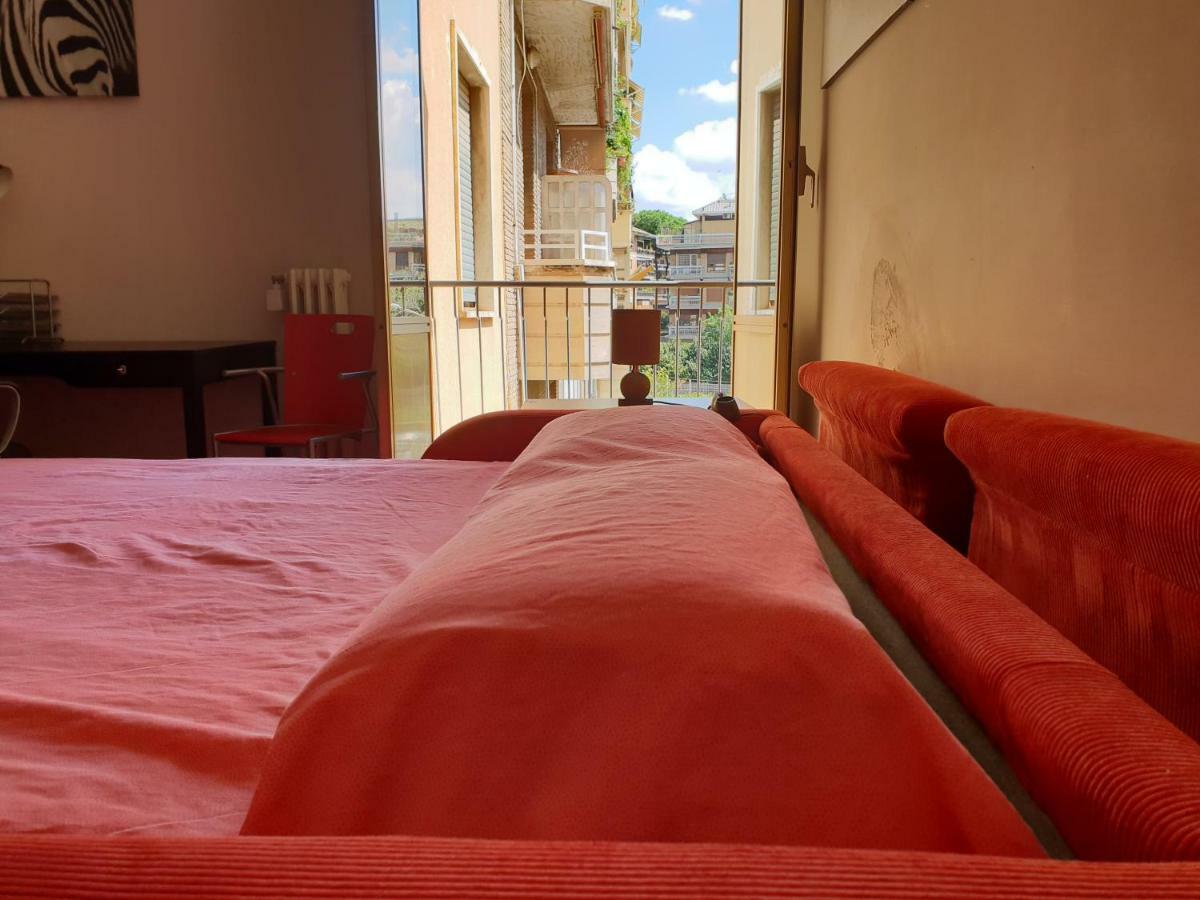 Pastels Rooms โรม ภายนอก รูปภาพ